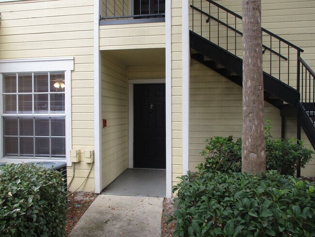 Building Photo - 2BR/2BA Tradewinds Condo with Wood Floors ...