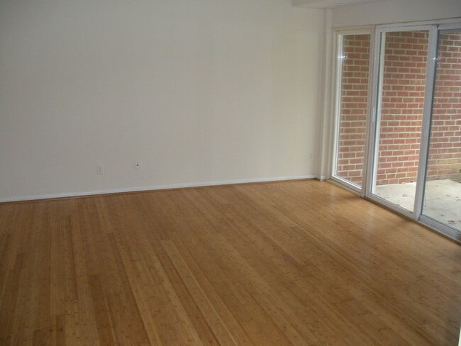 Building Photo - 11843 Shire Ct