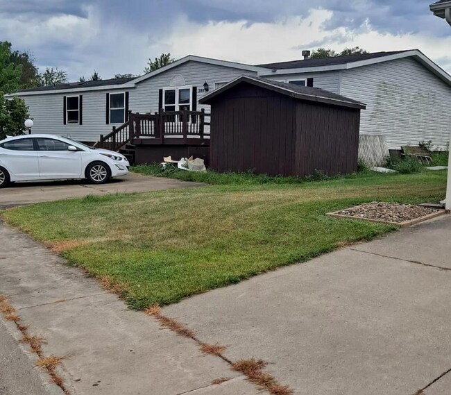 Foto del edificio - 944 Spring Ridge Dr