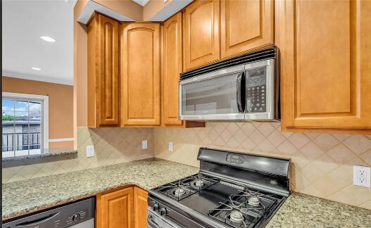 Foto del edificio - 15-1303-1-19 Tichenor Ln