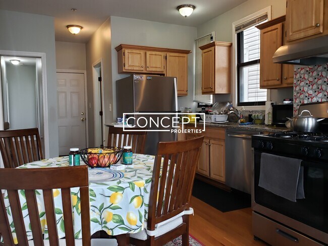 Foto del edificio - 358 Princeton St