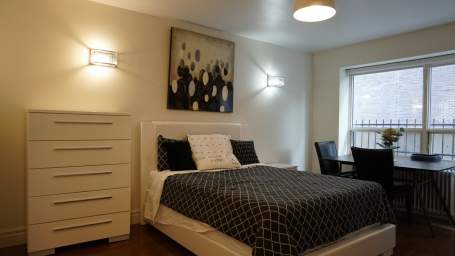 Living Area - 710 Spadina Ave