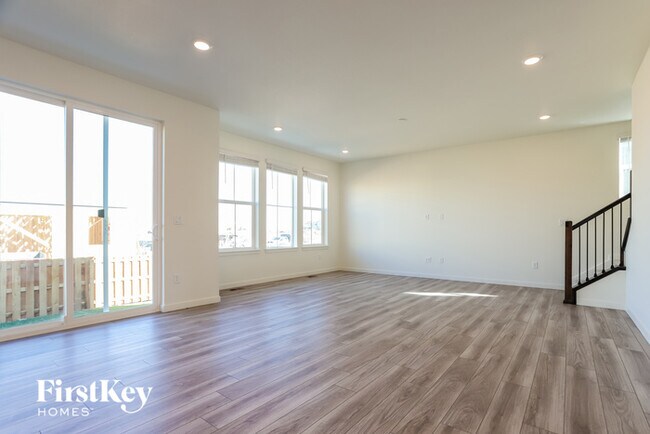 Foto del edificio - 13169 E 110th Ave.