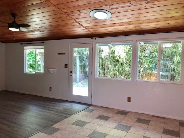 View of the bamboo courtyard from the main living space - 1225 Spear Ave