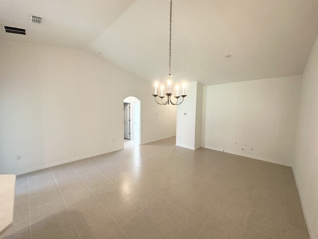Building Photo - 7 Seton Place