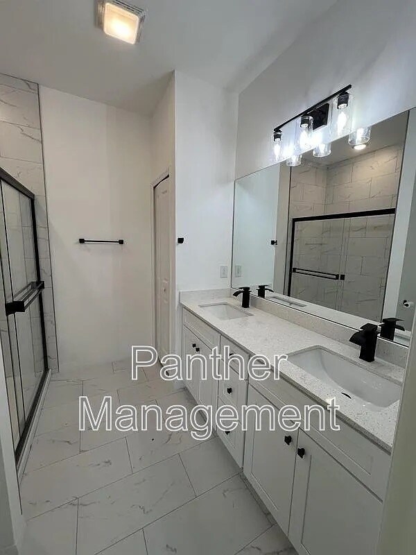 Foto del edificio - 5042-5044 Bristo Street - 5044
