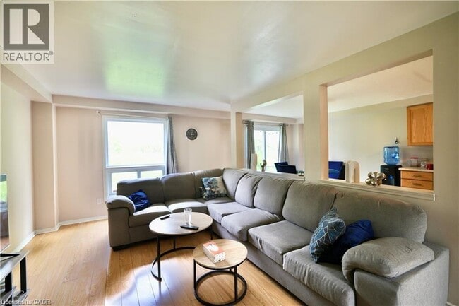 Photo du bâtiment - 628 Wild Ginger Ave