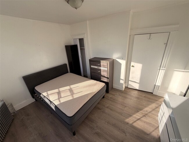 Building Photo - 13 Cedar St