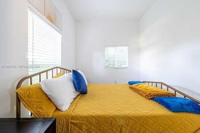 Building Photo - 8028 NW 5th Ct