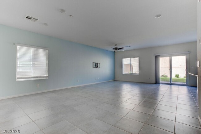 Building Photo - 10944 Meridian Flds Ave