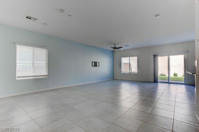 Foto del edificio - 10944 Meridian Flds Ave