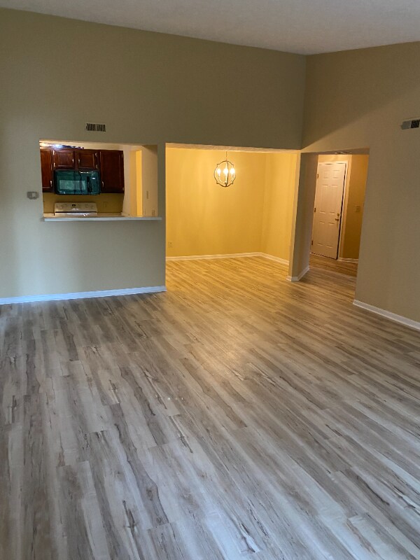 Foto del edificio - 9633 Crosley Farm Dr