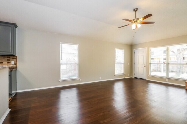 Foto del edificio - 508 Glenwood Dr