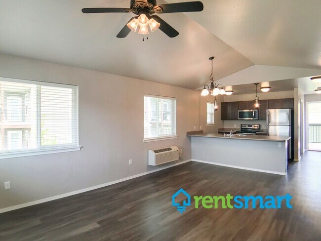 Building Photo - Luxury 2 bedroom - garage - AC - pet?