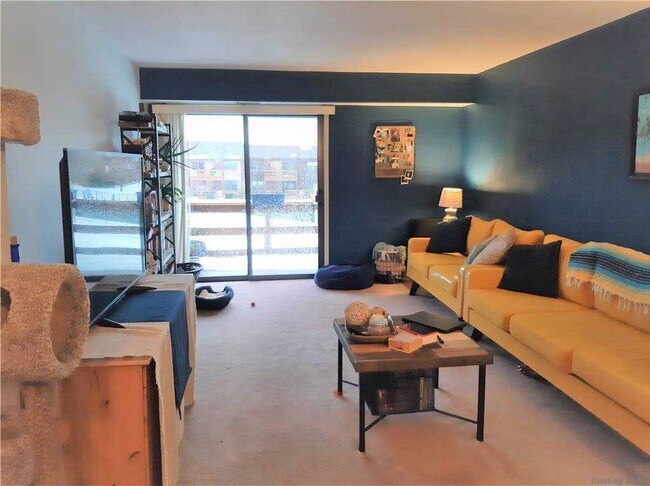 Building Photo - 321 Mariners Way