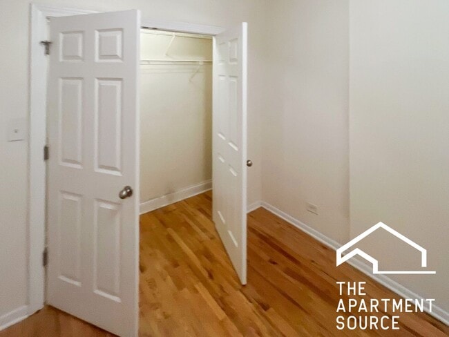 Photo - 2521 N Lincoln Ave Apartment