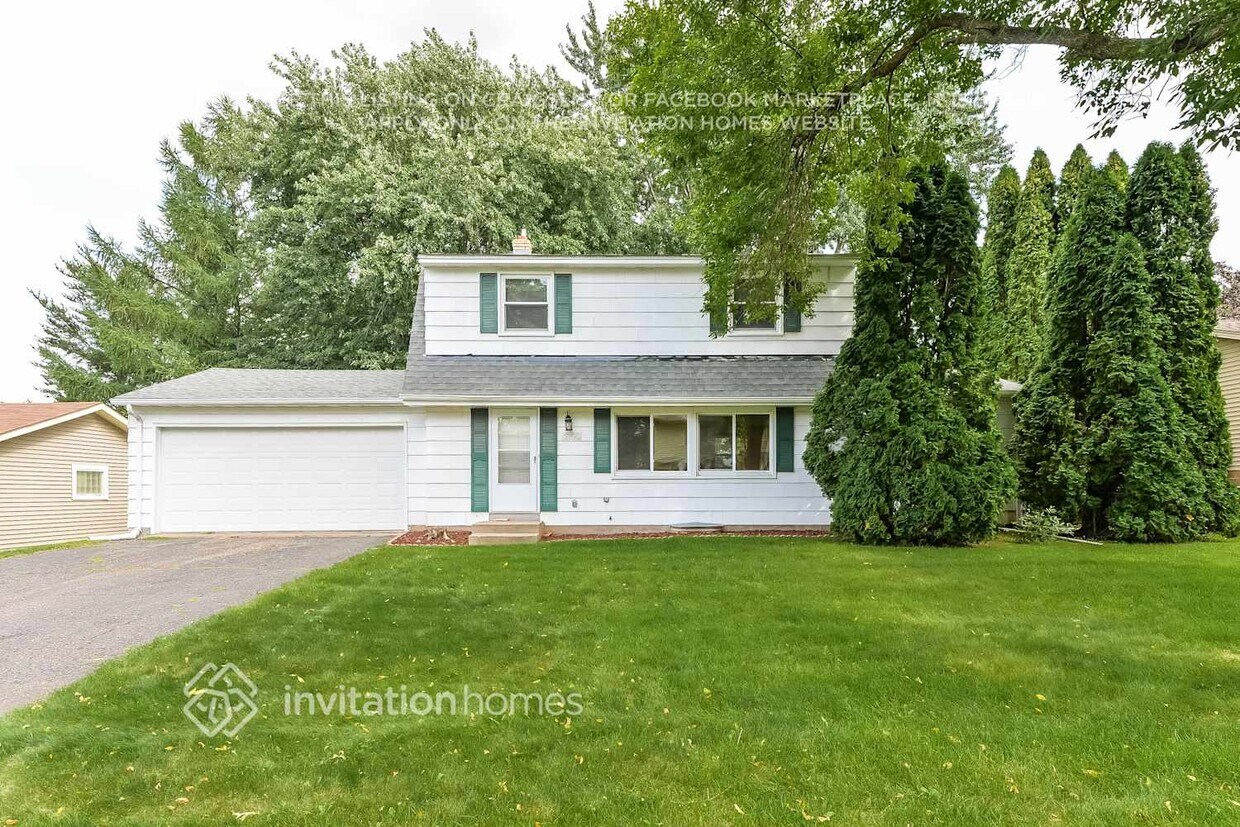 Foto principal - 3790 Grand Ave