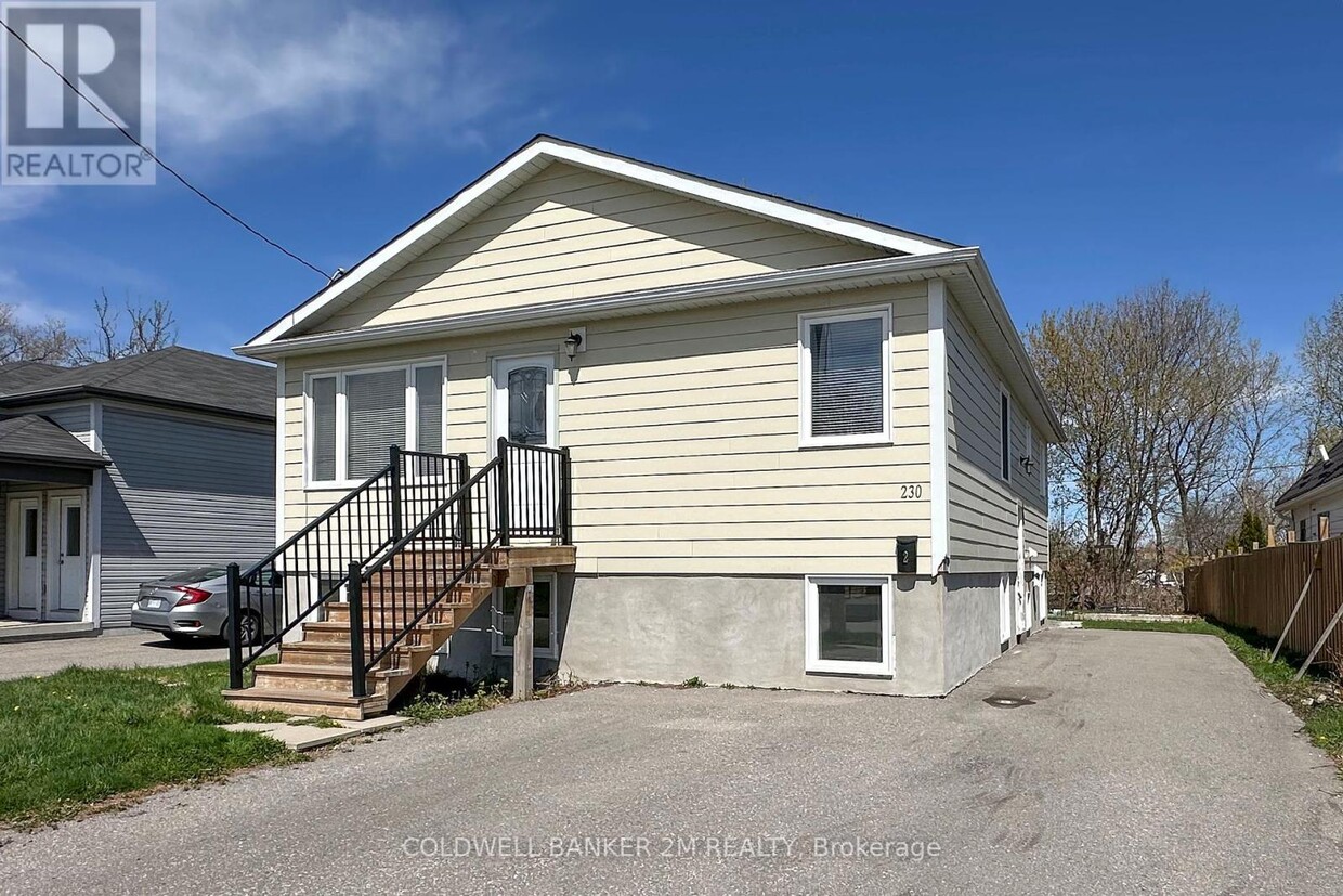 Primary Photo - 230-230 Annis St