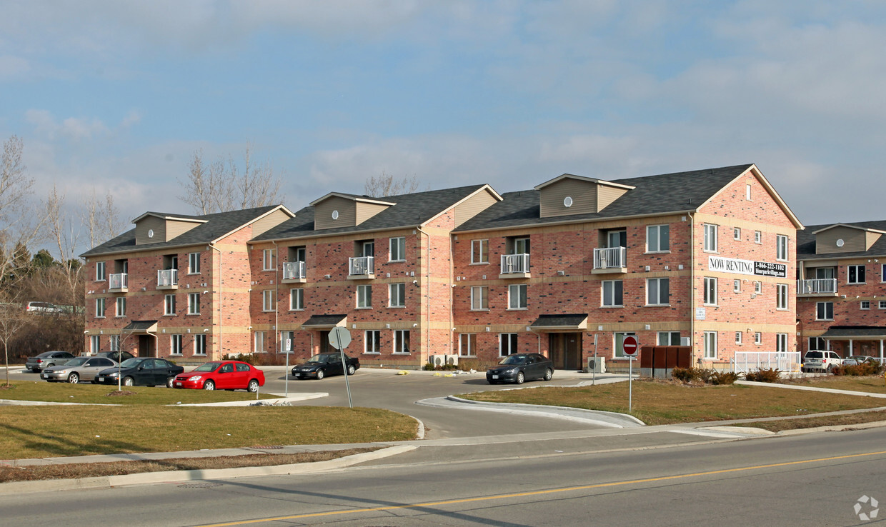 Primary Photo - Bloor Park Village