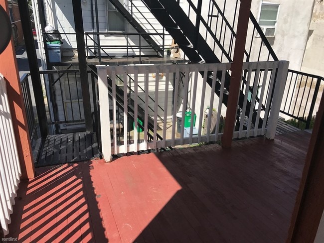 Building Photo - 1 br, 1 bath  - 326 N Lumber St