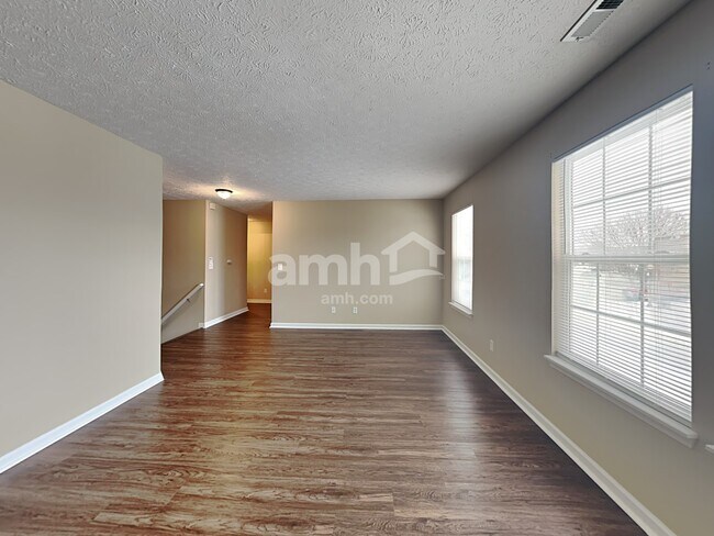 Foto del edificio - 6534 Amherst Way