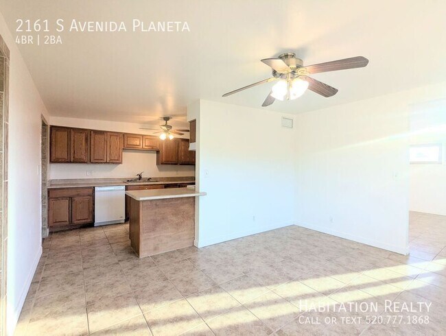 Building Photo - 2161 S Avenida Planeta