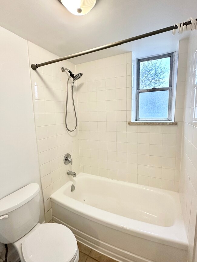 Building Photo - Victoria Apartments