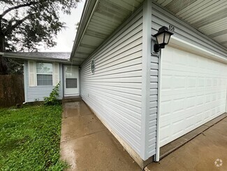 Building Photo - 656 Meadowridge Dr