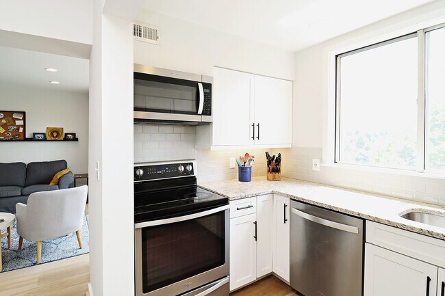 Building Photo - Monticello Overlook Condo With Stunning Vi...