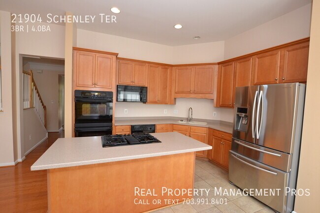 Photo - 21904 Schenley Terrace House