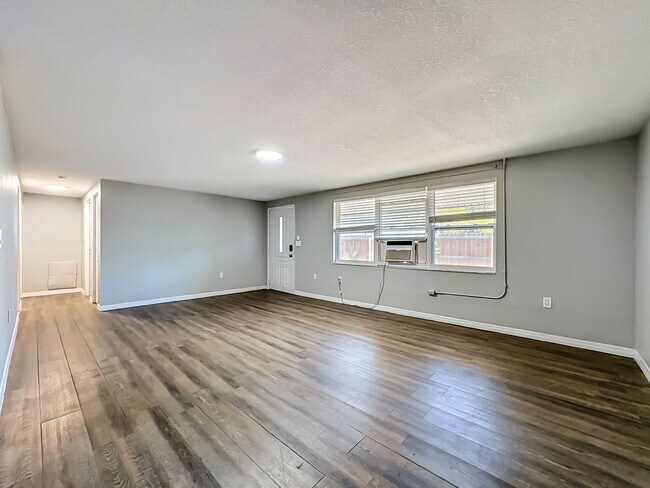 Foto del edificio - 702 21st Ave W