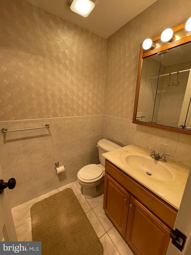 Foto del edificio - 54303 Delaire Landing Rd