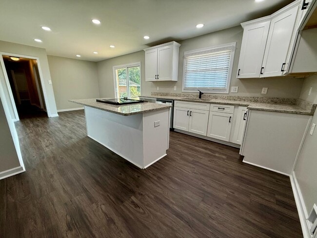 Foto del edificio - 3311 Mcdow Ave NW