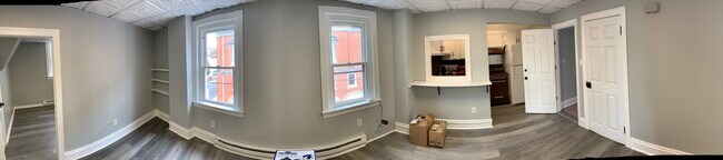 Building Photo - 4 E Temple Ave