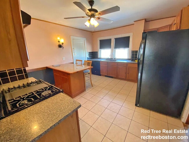 Foto del edificio - 404 Mount Auburn St