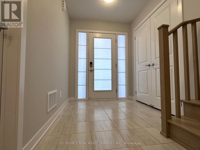 Photo du bâtiment - 83 York Downs Blvd