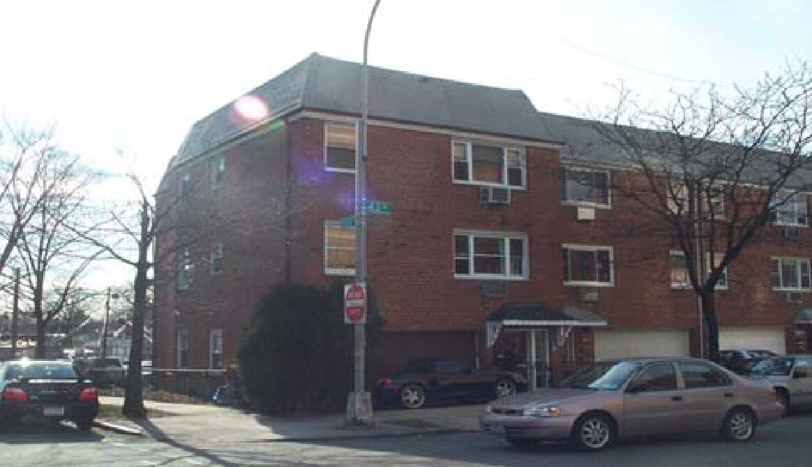 Primary Photo - 201-24 43rd Ave