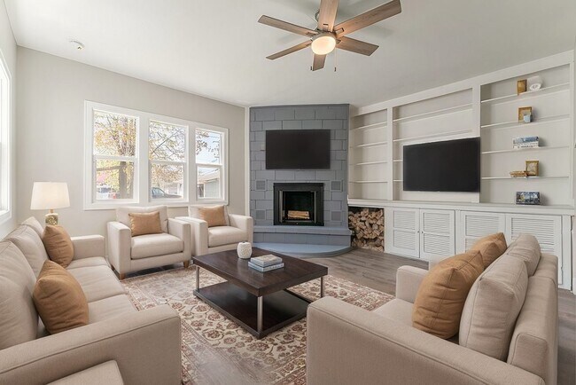 Foto del edificio - 2330 121st St