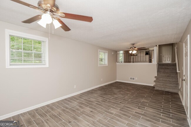 Foto del edificio - 2587 Beech St