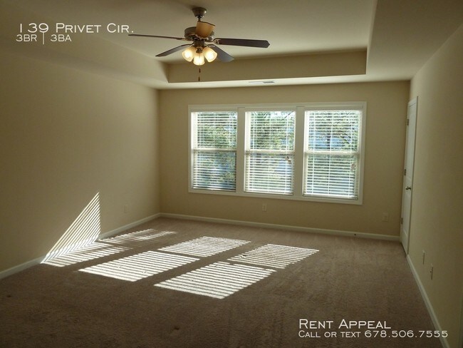 Building Photo - 139 Privet Cir