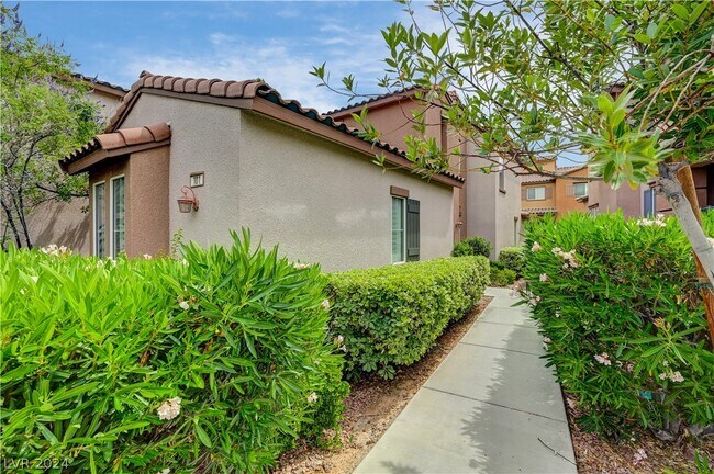 Building Photo - 11375 Belmont Lake Dr