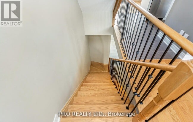 Building Photo - 5725-5725 Tosca Dr