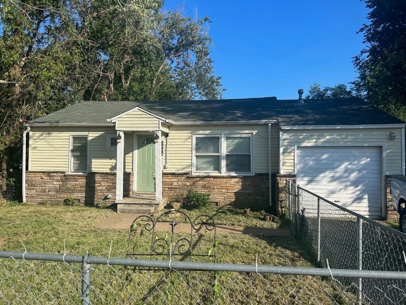 Foto principal - 5694 W 3rd St