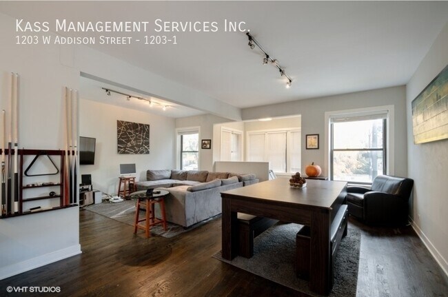 Photo - 1203 W Addison St Apartment