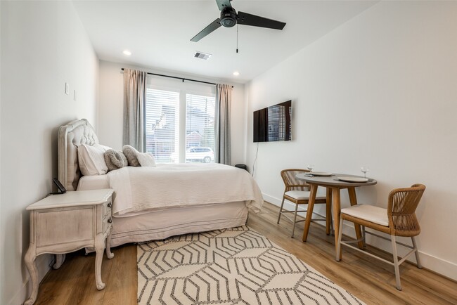 Foto del edificio - 412 N Nagle St