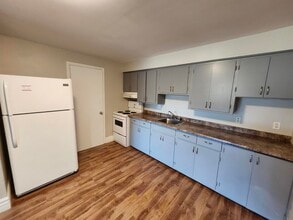 Building Photo - 35 Dobbin St