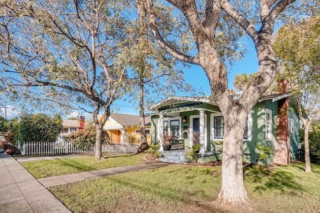 Foto del edificio - Quaint Remodeled 2 Bedroom Home in South Park