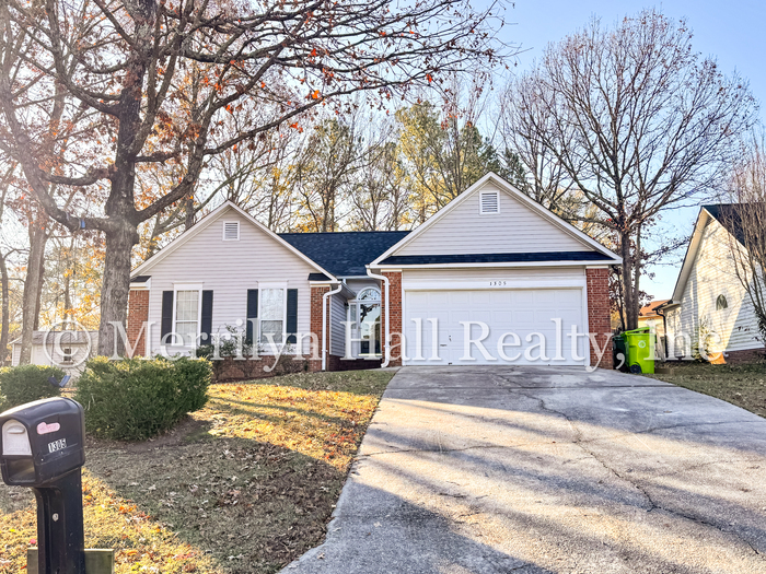 Foto principal - Beautiful 3 Bedroom home in Irmo!