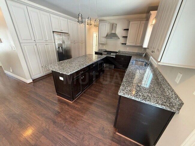 Foto del edificio - 16135 Henry Ruff Rd