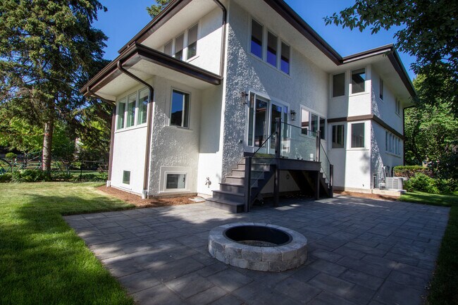 Foto del edificio - 734 William St